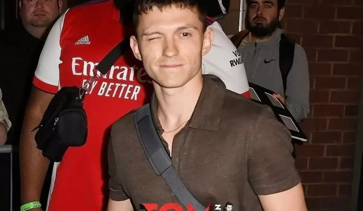 Tom Holland imicini dəyişdi