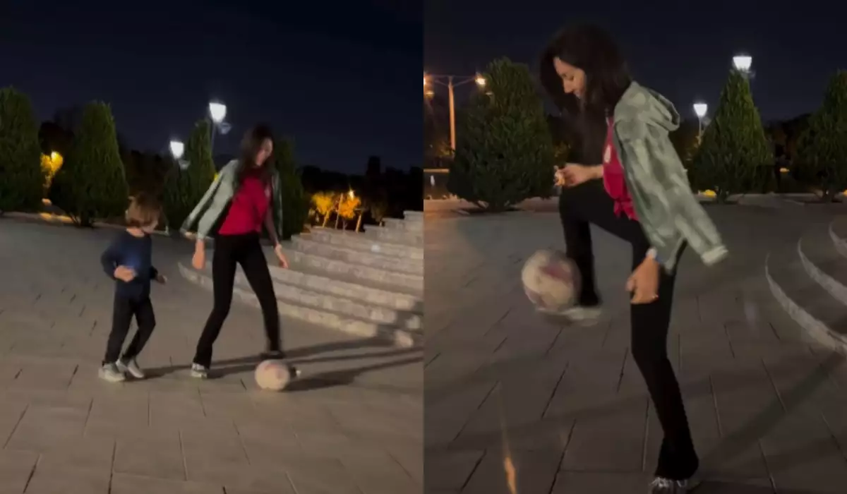 Safura oğulları ilə futbol oynadı