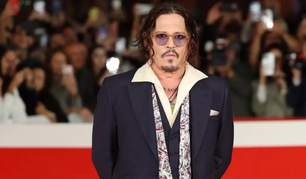 Conni Depp uzun müddət sonra