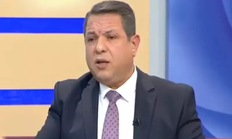 “Efirlər Xalq artistlərinə deyil bayağı ifaçıya veriliş həsr edir”