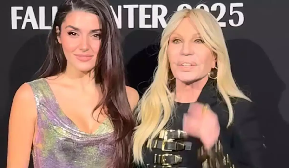 Hande Erçel Donatella Versace ilə...