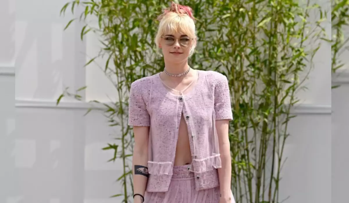Kristen Stevart qırmızı xalıda