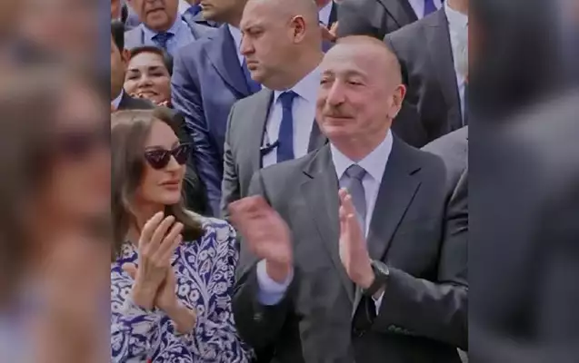 Prezident kövrəldi… - Video