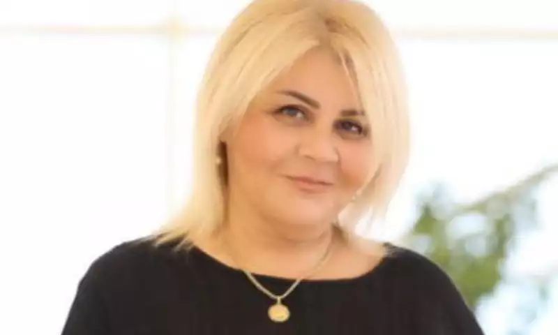 Aygün Səmədzadəyə zifə verildi