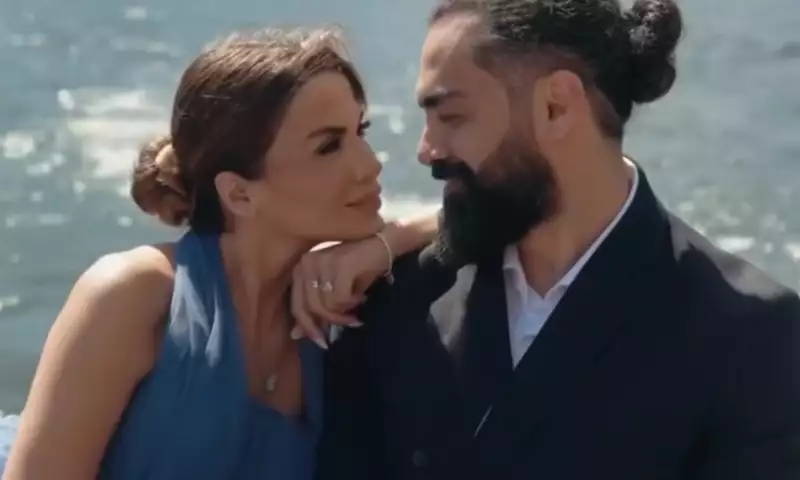 Şəfəq ilk dəfə nişanlısının üzünü göstərdi!