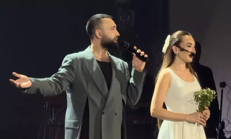 Konsertində selektiv abortlara diqqət çəkdi!