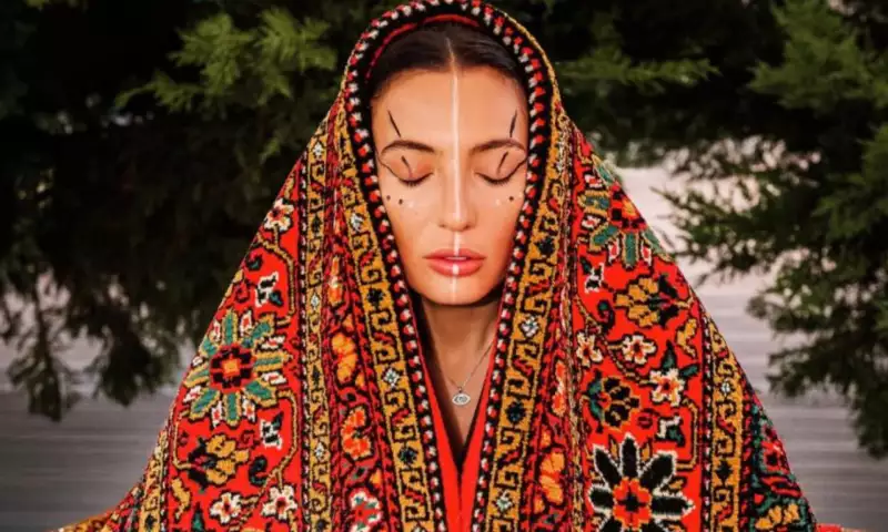 Dilarə xalçaya büründü - Fotolar
