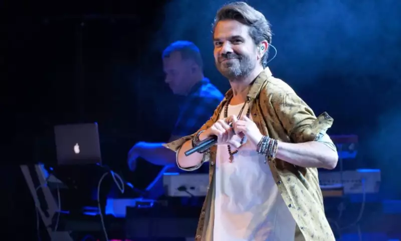 Kenan Doğulu Bakıda konsert verdi