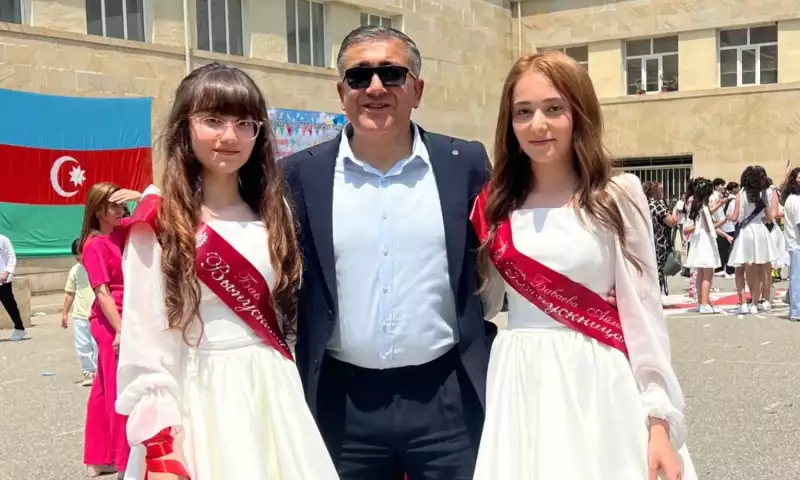 Ramil Babayevin qızları məzun oldu