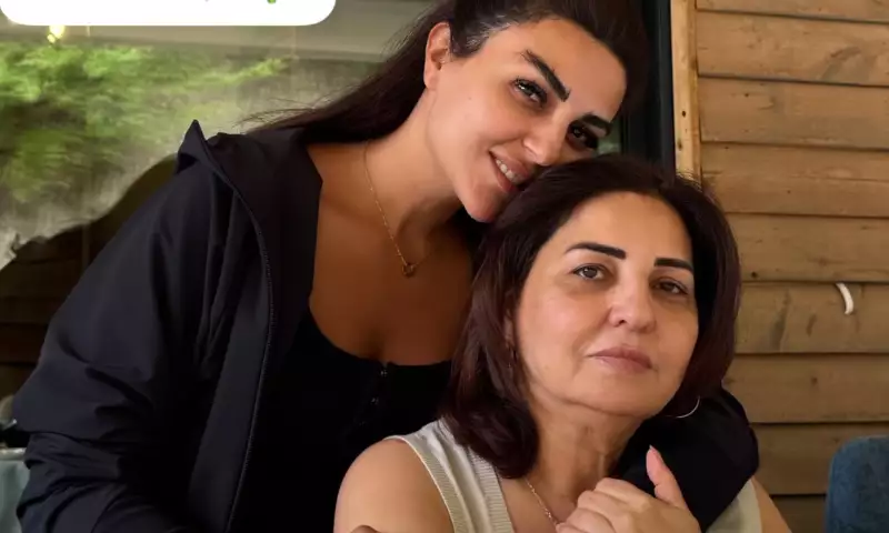 Gülaydan anası ilə paylaşım