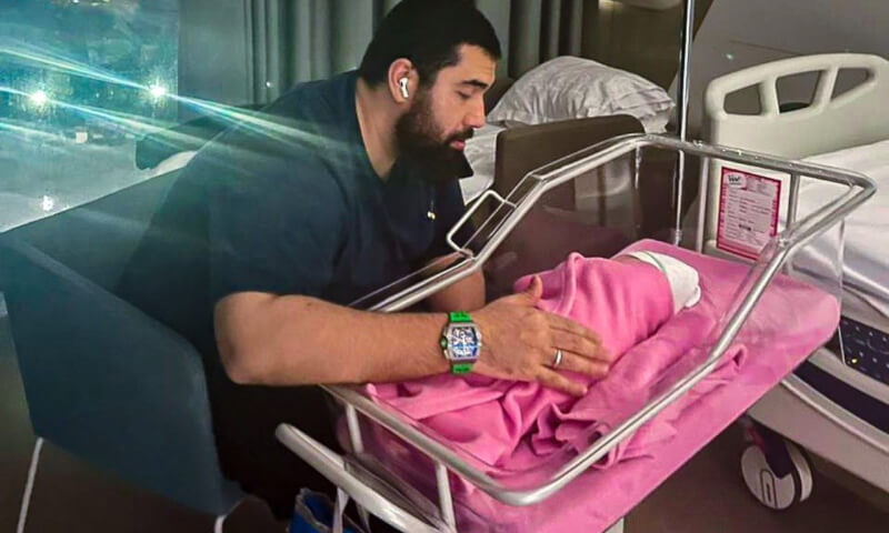 Qızının vəziyyəti kritikdir...