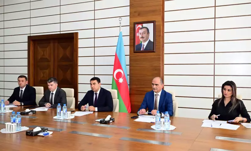 Mədəniyyət naziri Şəmkirdə dörd rayondan sakinlərin müraciətlərini dinləyib