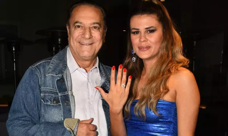 Onu təhqir edən sevgilisi ilə evlənir