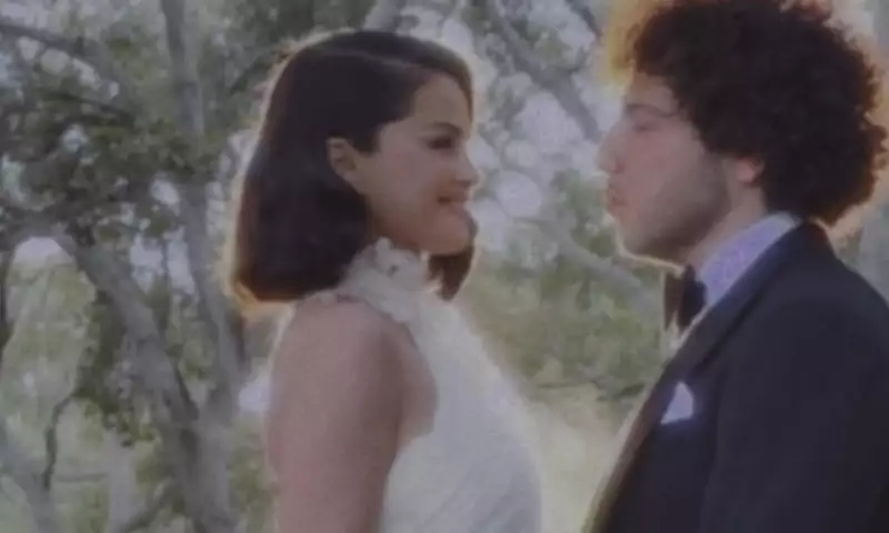 Selena Qomezin toyu oldu!